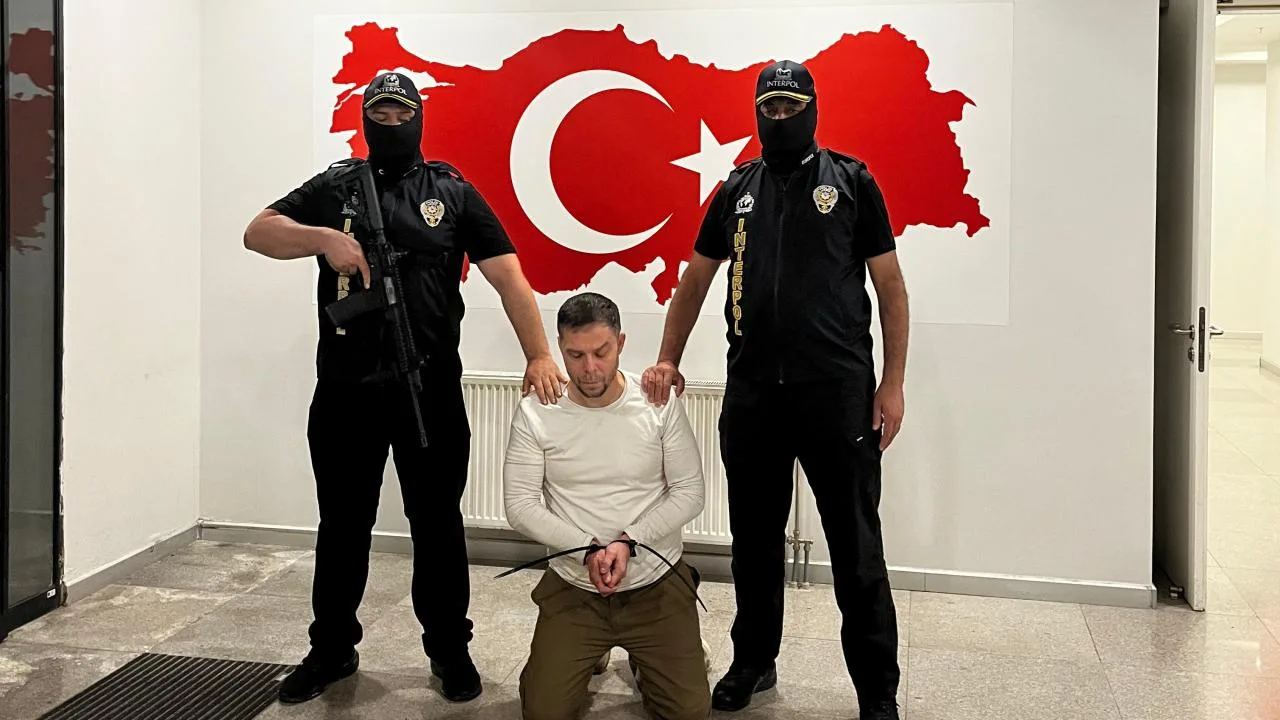 Suç örgütü elebaşı Serkan Kurtuluş Türkiye'ye getirildi