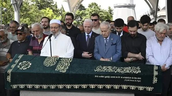 Ali Haydar Haksal Son Yolculuğuna Uğurlandı