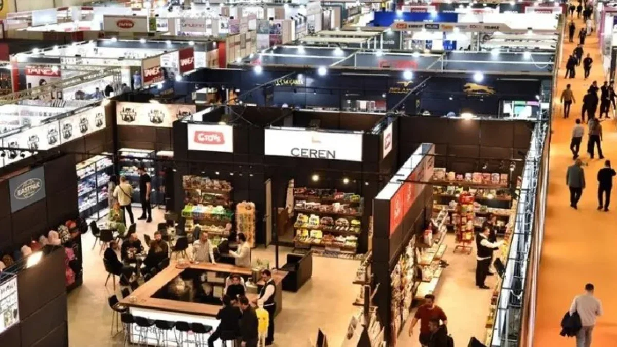 TOBB’un 2027 Yılı Fuar Takvimi’ne göre Türkiye genelinde 323 fuar düzenlenmesi planlanırken İstanbul 173 organizasyonla ilk sırada yer aldı.