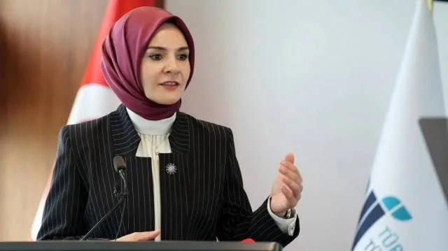 Bakan Mahinur Özdemir Göktaş, 114 yataklı Göztepe Semiha Şakir Huzurevi’nin açılışında yaşlı ve engelli vatandaşlara yönelik sosyal destek verilerini açıkladı.