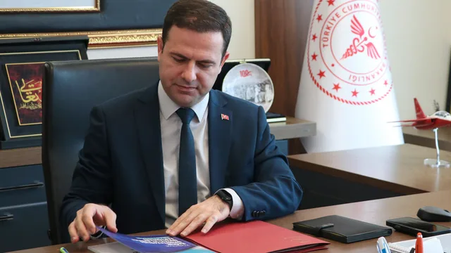 Sağlık Bakanlığı, 81 ilde yürütülen sağlık okuryazarlığı ve aşılama çalışmalarıyla milyonlarca vatandaşa doğru sağlık bilgisi ulaştırmayı hedefliyor.