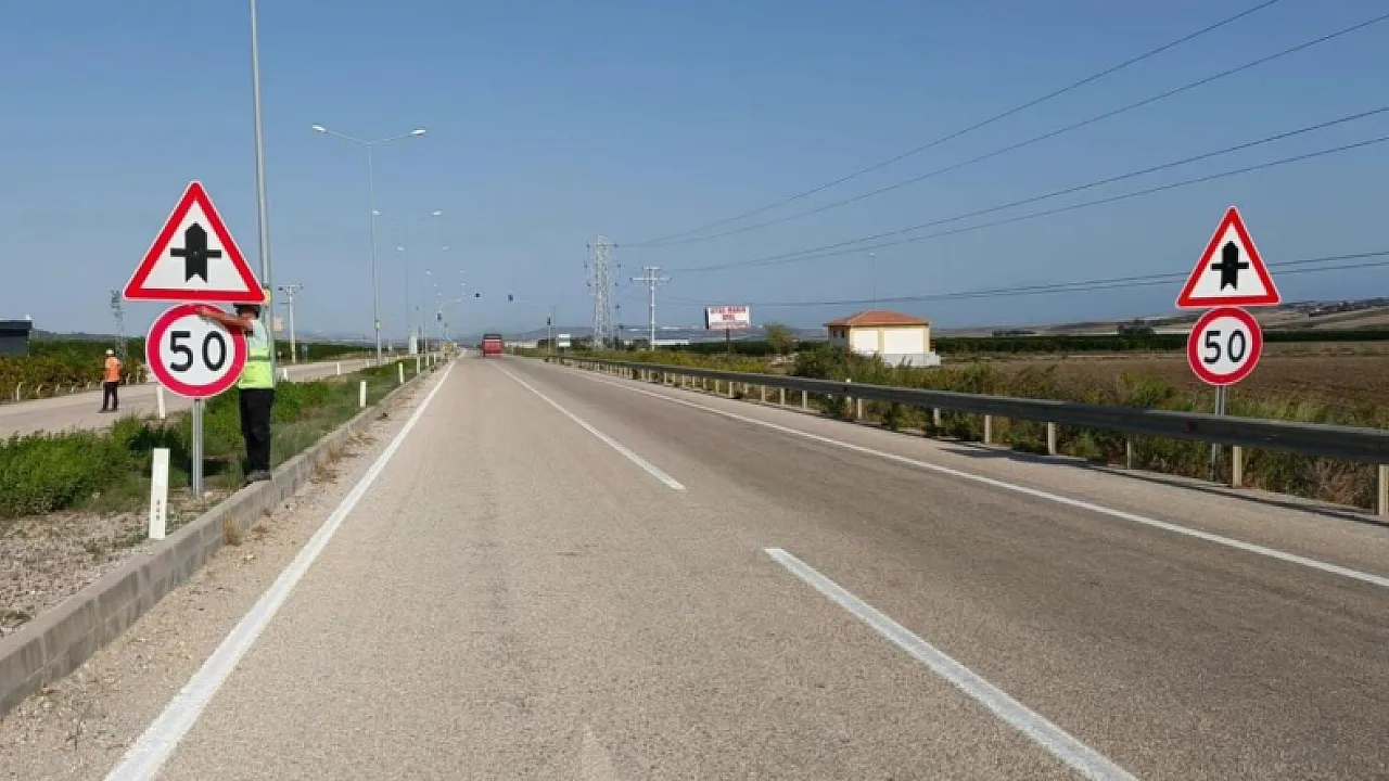 Trafikte Yeni Dönem: Hız Sınırı Levhalarında Sadeleşme!