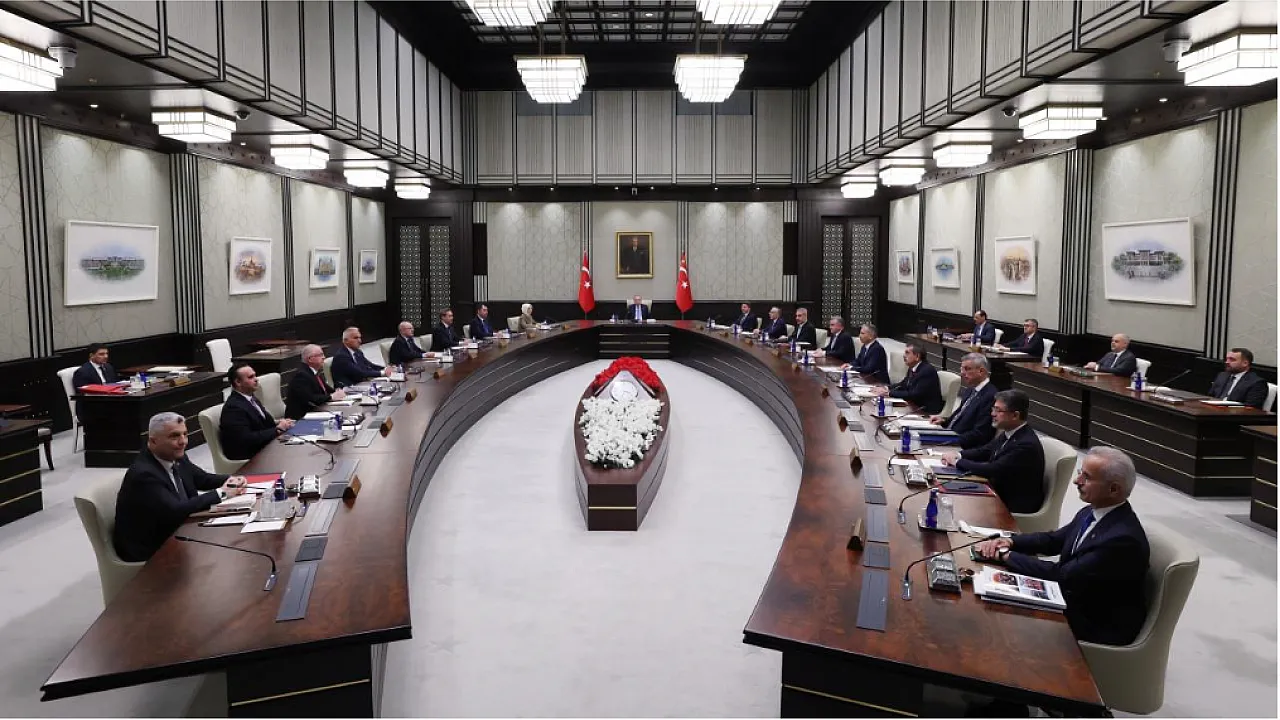 Beştepe'de Yılın İlk Zirvesi Yeni Yılın Yol Haritası Çiziliyor