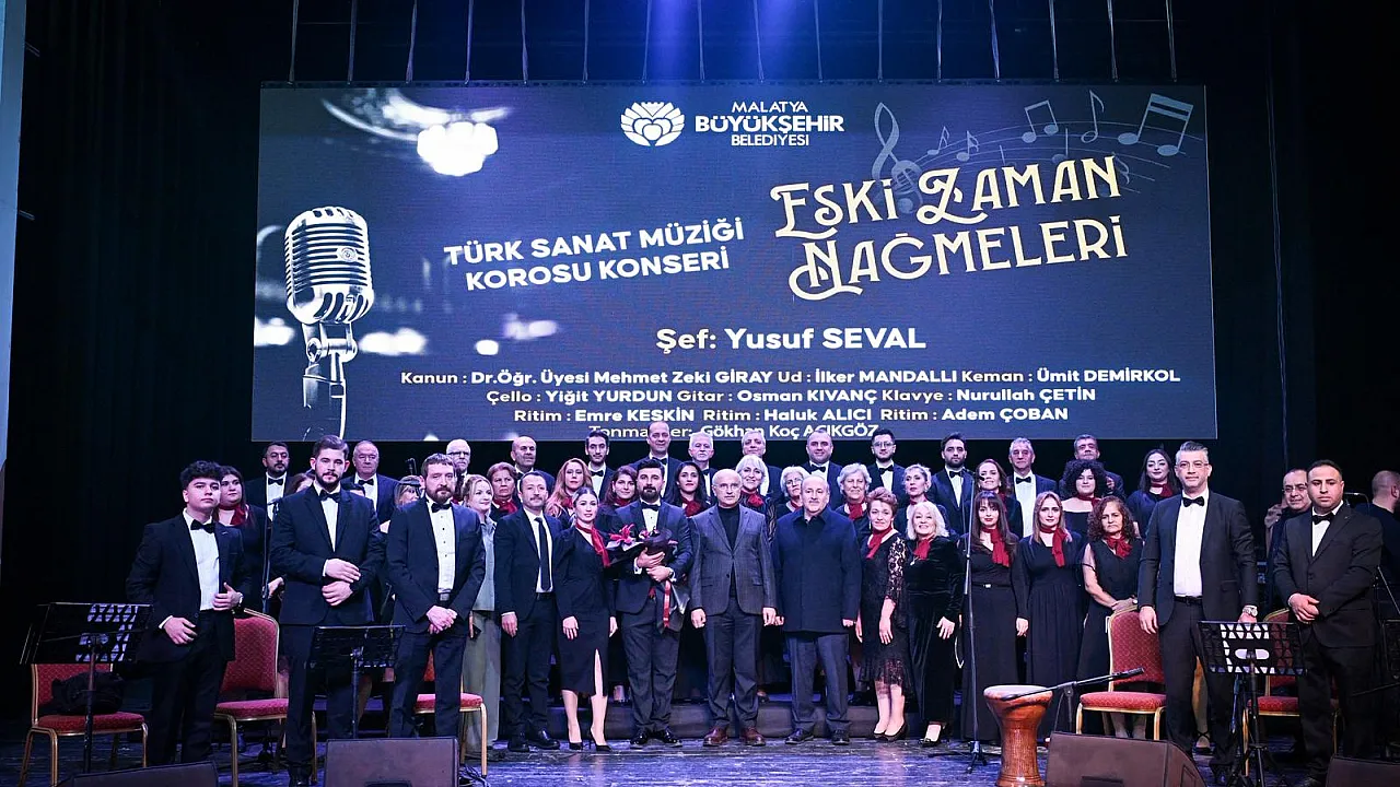 Malatya'da Sanat Zamanı! Başkan Er Müjdeyi Konser Çıkışında Verdi!