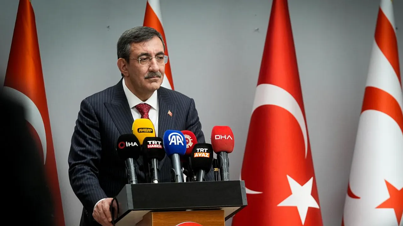 Cevdet Yılmaz'dan KKTC Çıkartması