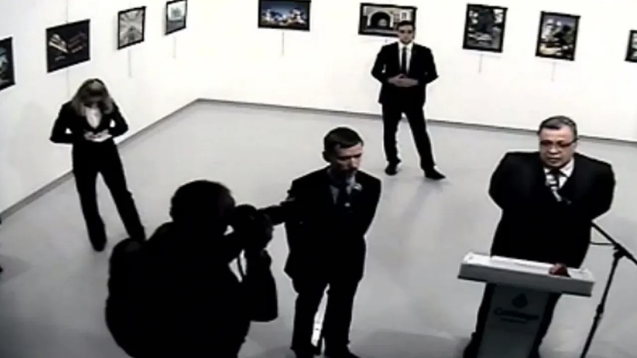 Firari FETÖ'cü Şerif Ali Tekalan İsim Değiştirdi!