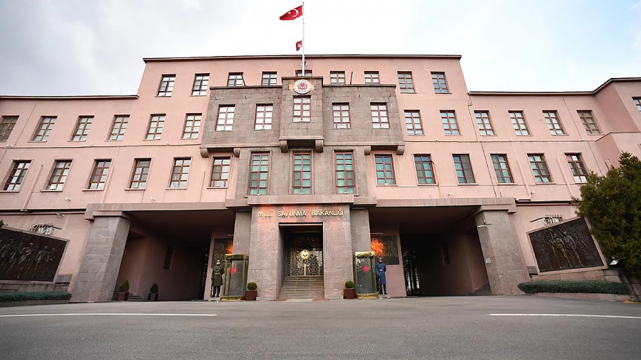 Bayrak Saldırısında Failler Belirlendi! MSB: Gereği Yapılıyor