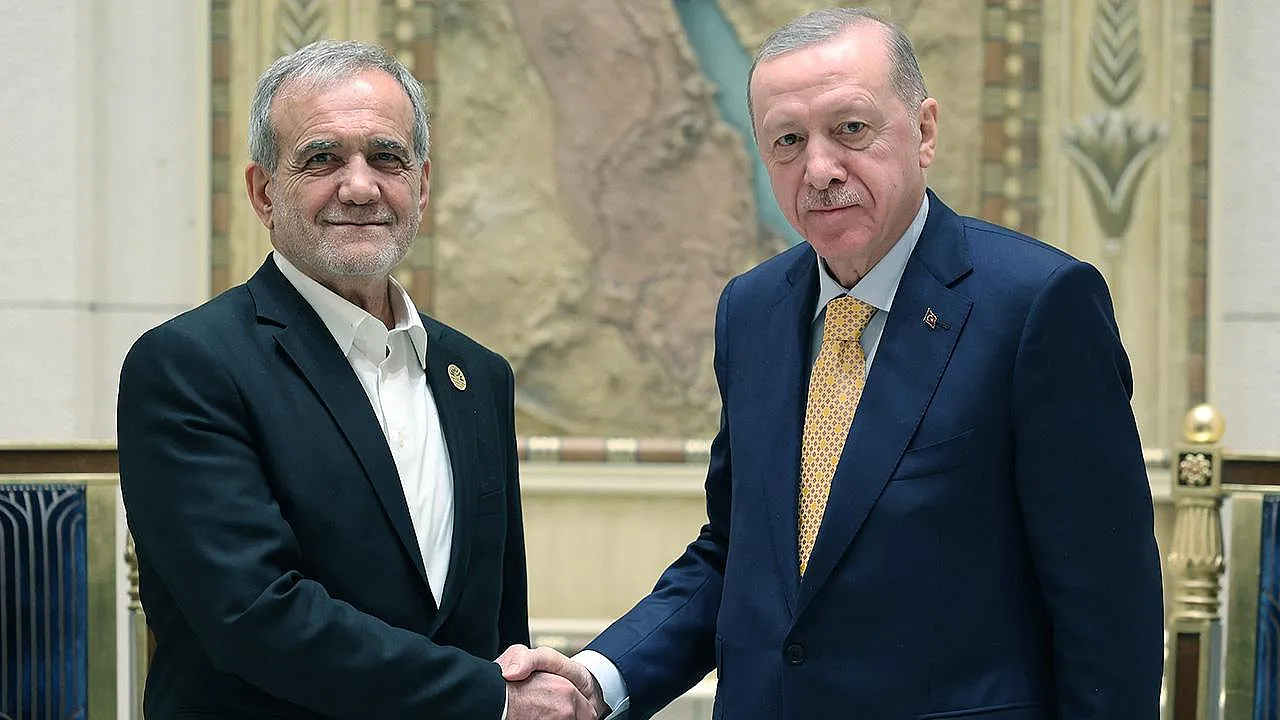 Pezeşkiyan'dan Erdoğan'a Diplomasi Mesajı: Teşekkür ve Güvence