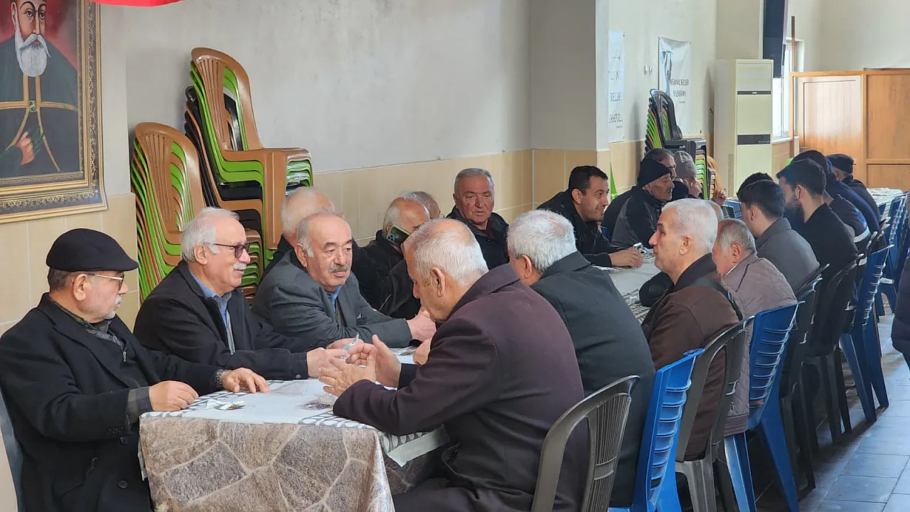 Arguvan'da Birlik Sofrası Kuruldu: Abdal Musa Lokması Paylaşıldı!