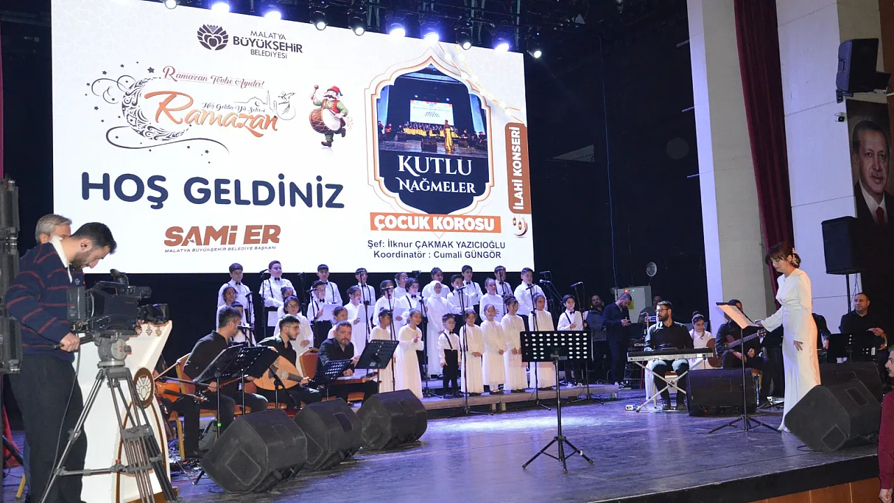 MABESEM Korosu Sahneye Çıktı! Ramazan Etkinliklerinde Çocuk Sesi Yankılandı