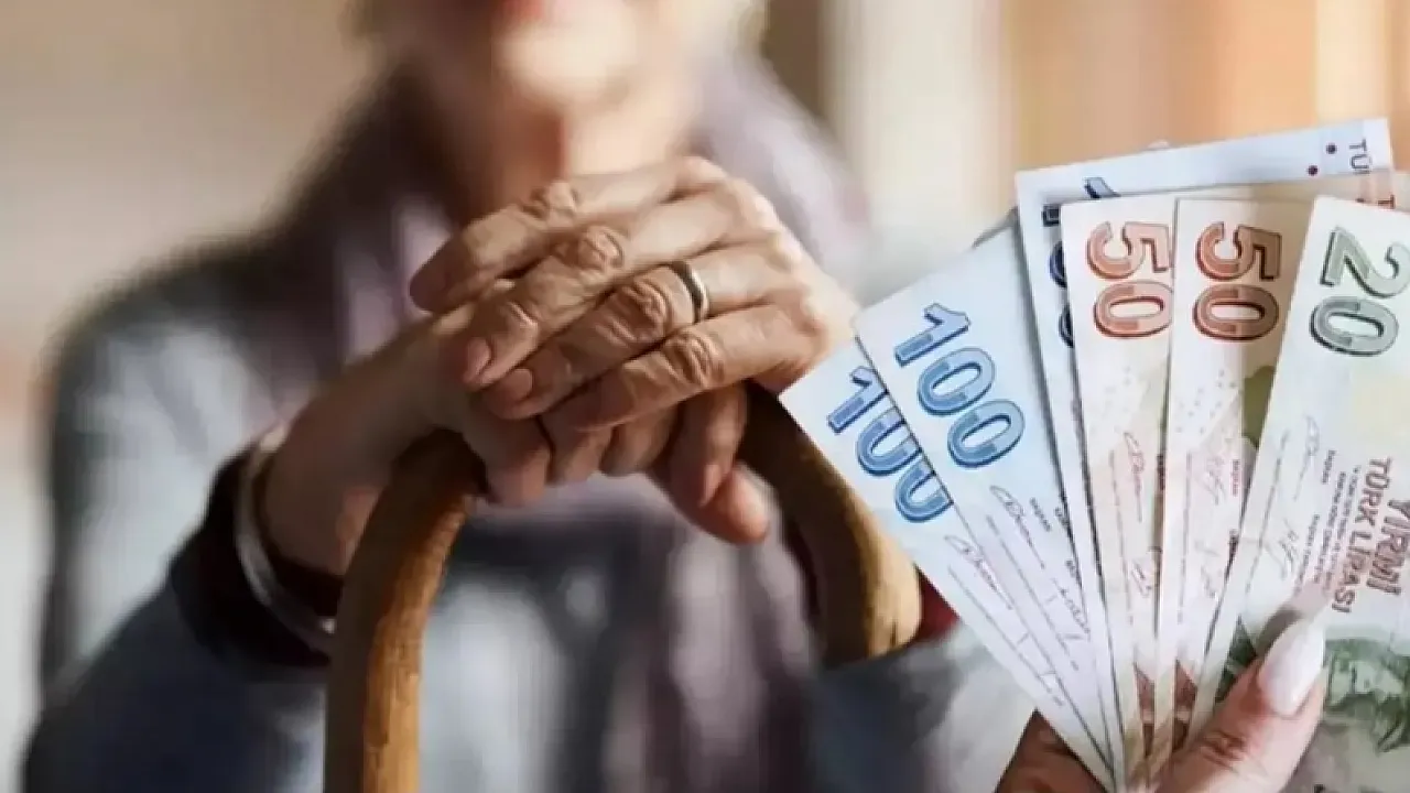 Emekli Bayram İkramiyesinde Zam Heyecanı: 4 Bin TL Değişecek mi?