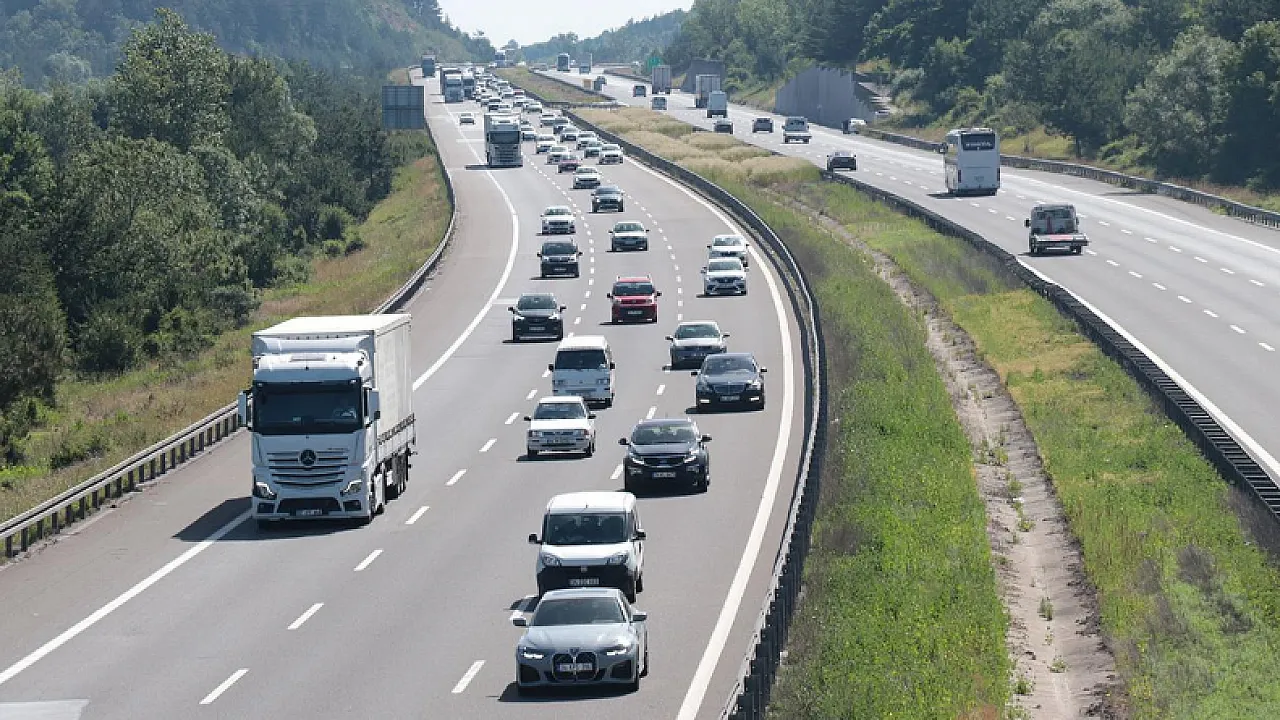 İçişleri Bakanlığı'ndan Bayram Tedbiri: Ağır Vasıtalara Geçici Trafik Kısıtlaması!
