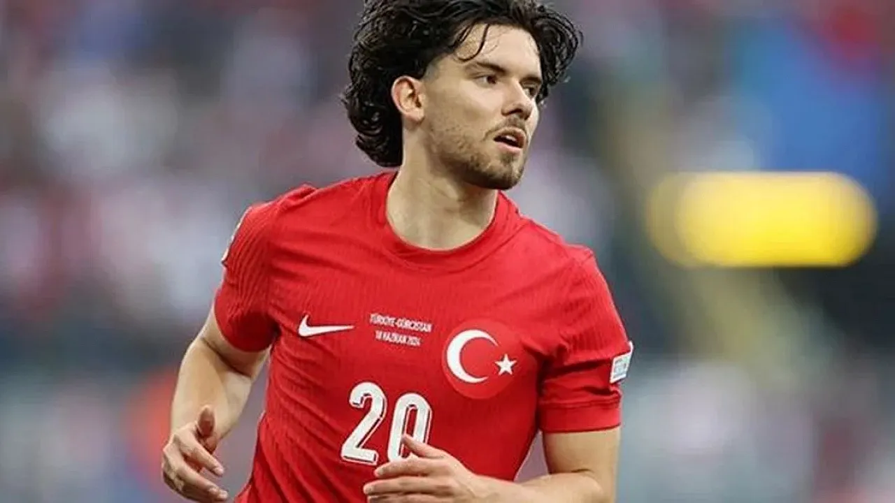Milli Yıldız Ferdi Kadıoğlu Kariyer Yolculuğu ve Merak Edilen Hayat Hikayesi