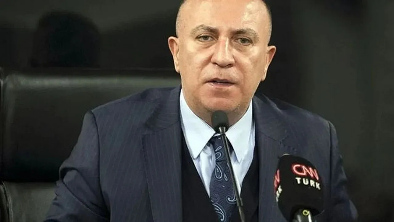 İzzet Ulvi Yönter Görevinden İstifa Etti