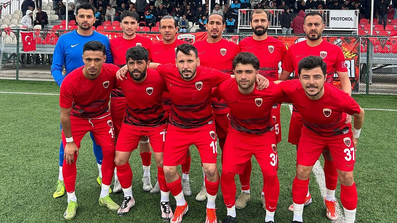 Battalgazi Belediyespor Play-Off Kapısını Araladı: Kahta Engelini 2 Golle Geçti!