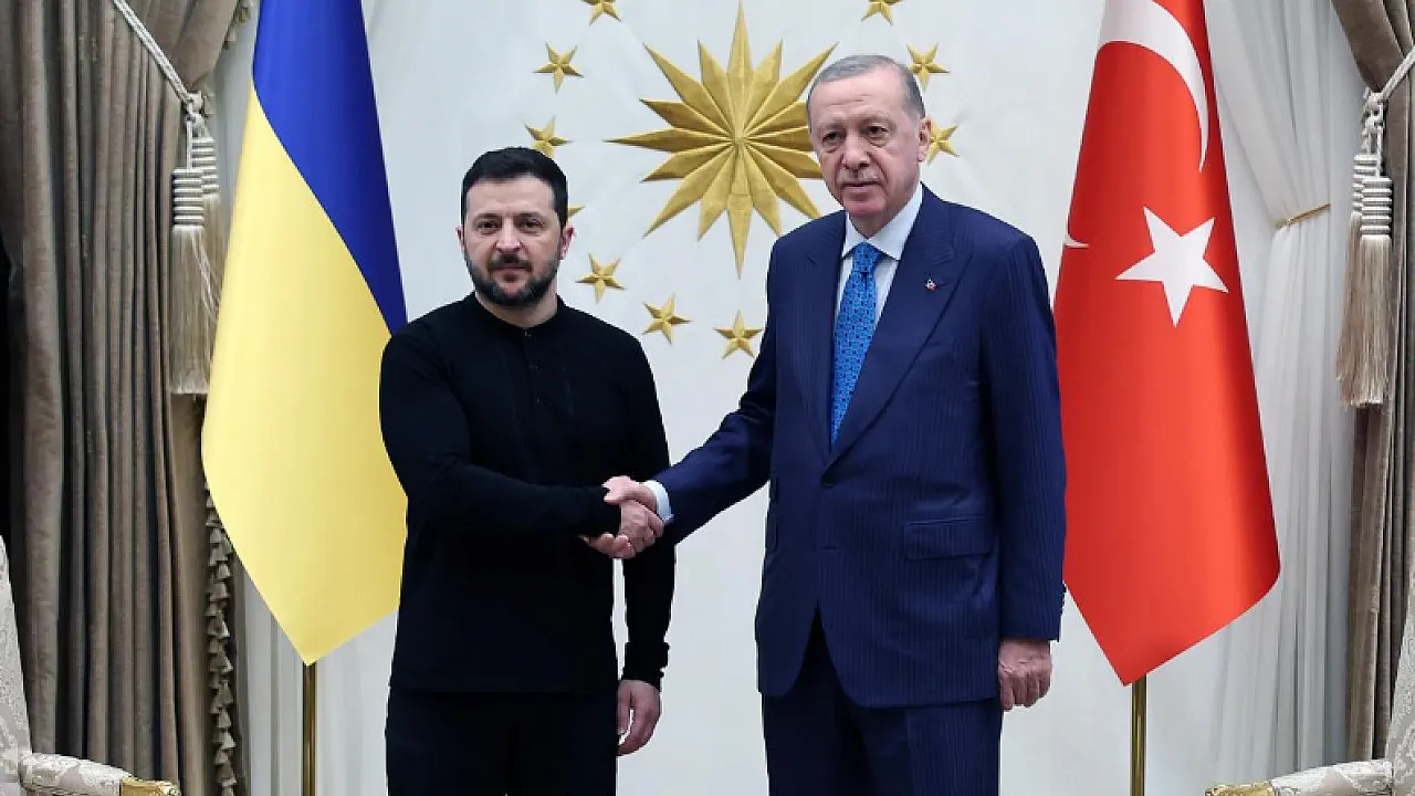 Dolmabahçe'de Kritik Zirve: Erdoğan ve Zelenskiy Bir Araya Geldi!