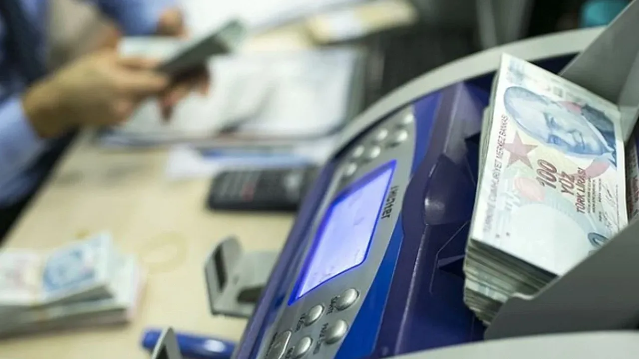Bankaların Emekli Müşterileri Kazanmak İçin Başlattığı Promosyon Yarışı Kızışıyor