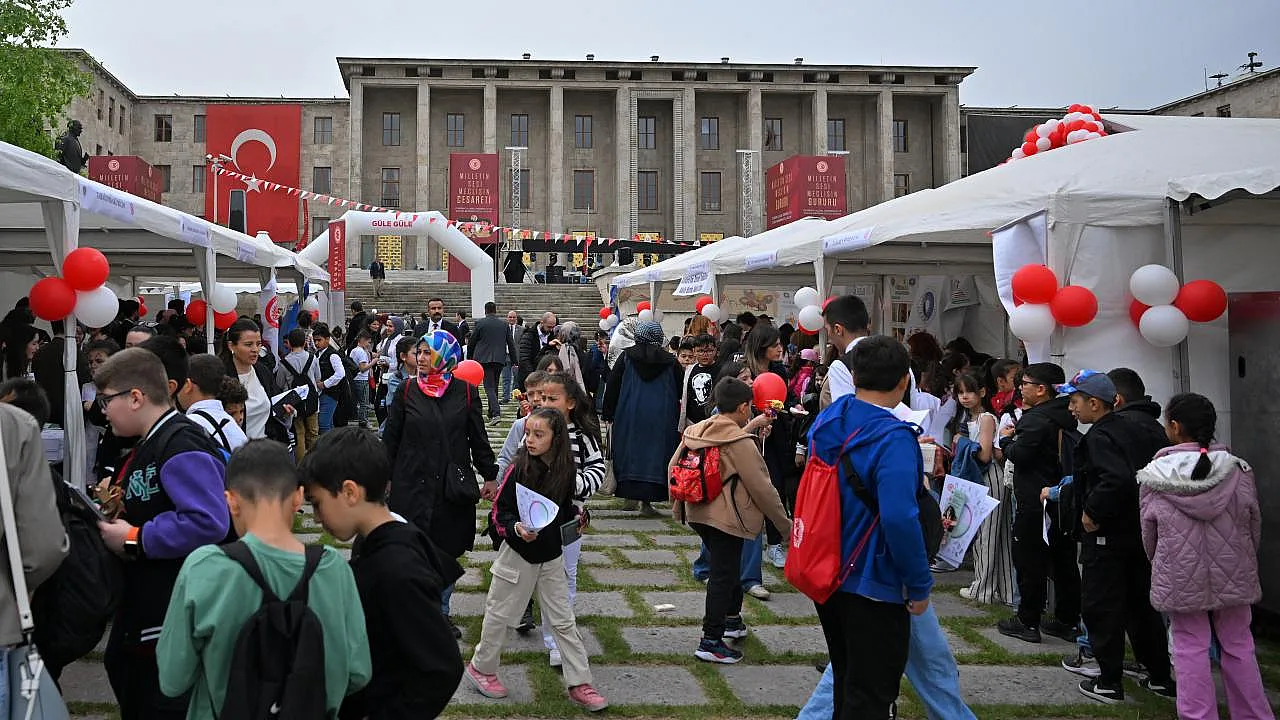 Gazi Meclis'te 106. Yıl Coşkusu! 23 Nisan Kutlama Programı Belli Oldu