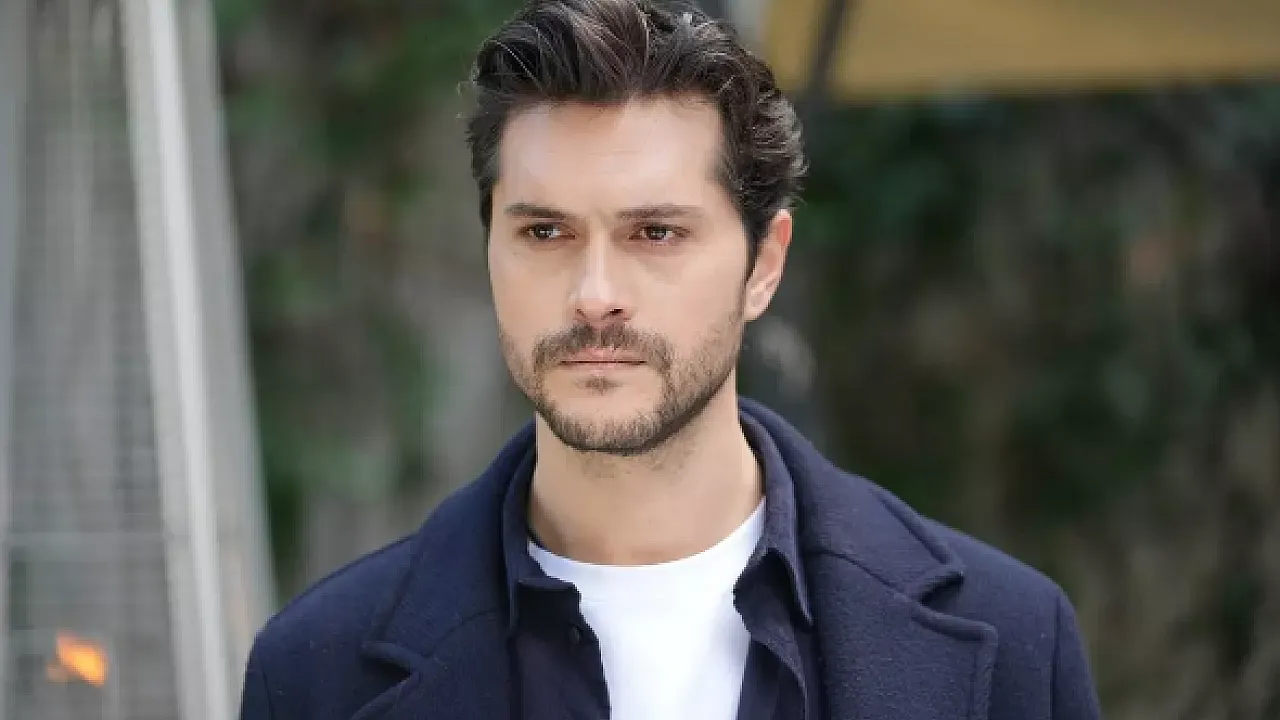 Alperen Duymaz'dan Yeni Sezon Bombası! İşte El Sıkıştığı O Dizi