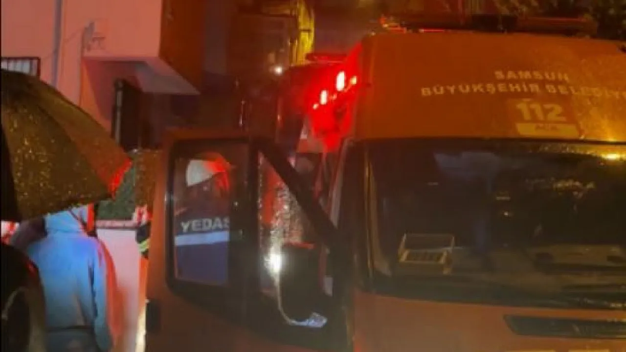 Samsun'da Gece Yarısı Dehşeti! Elektrikli Soba Alev Aldı, Anne ve Bebeği Hastanelik Oldu!
