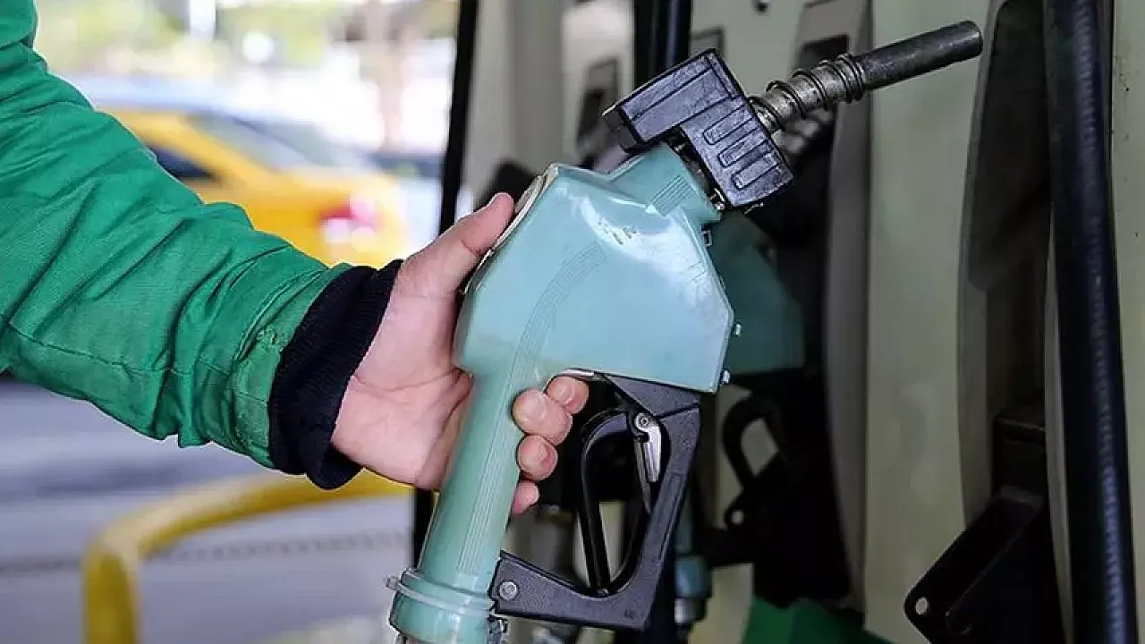 Motorine Yeni Zam Kapıda! Fiyatlar Bu Gece Değişiyor