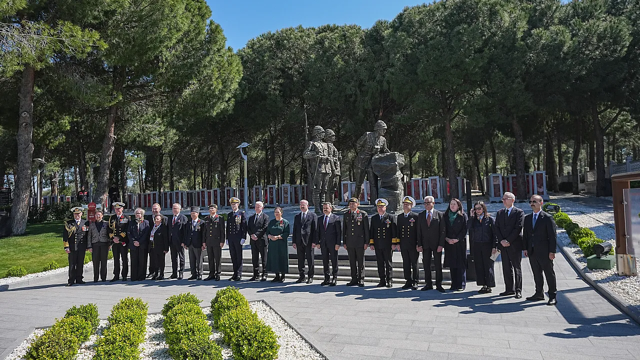 Çanakkale Kara Savaşları'nın 111. Yılında Anlamlı Tören!