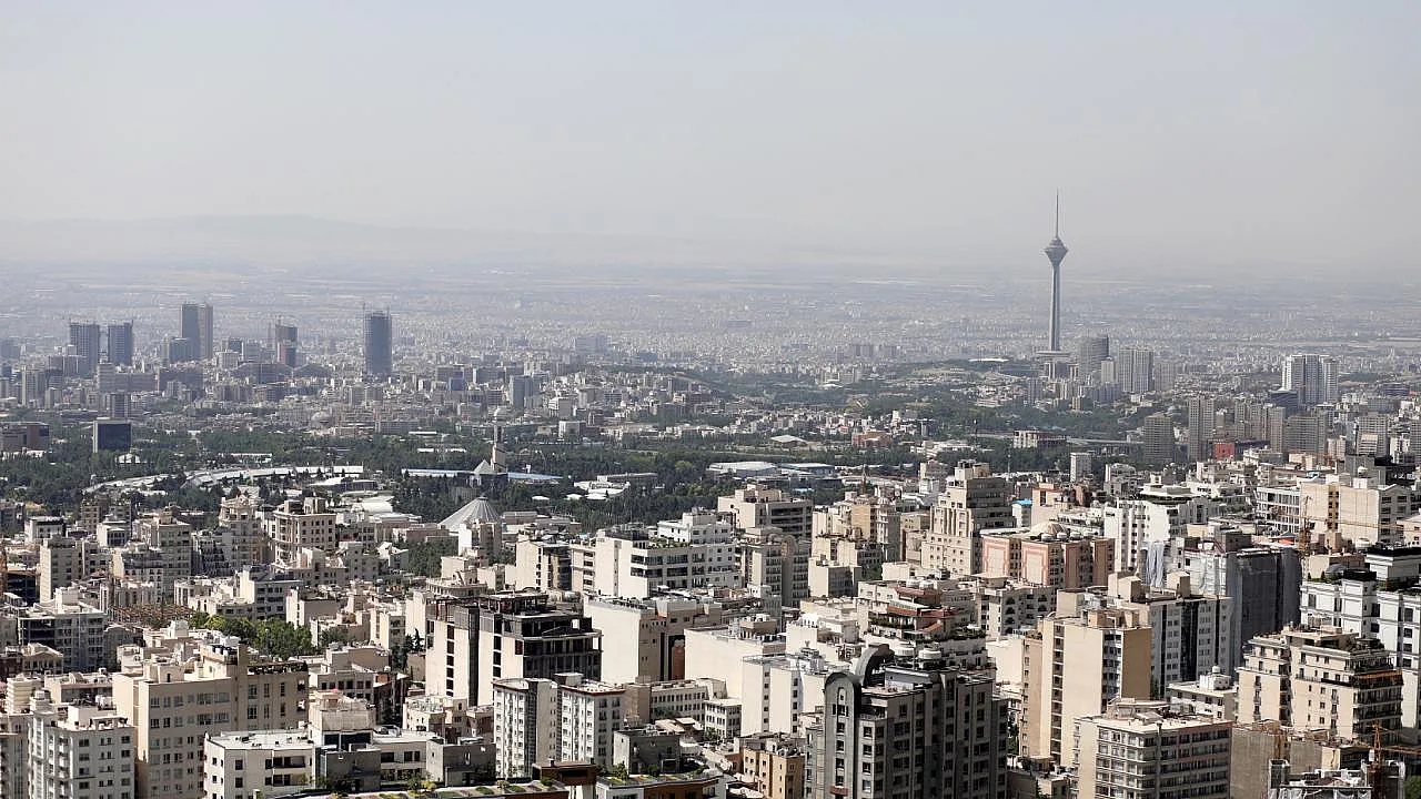 Tahran'da Ulusal Güvenlik Alarmı! 3 Dükkan Kapatıldı