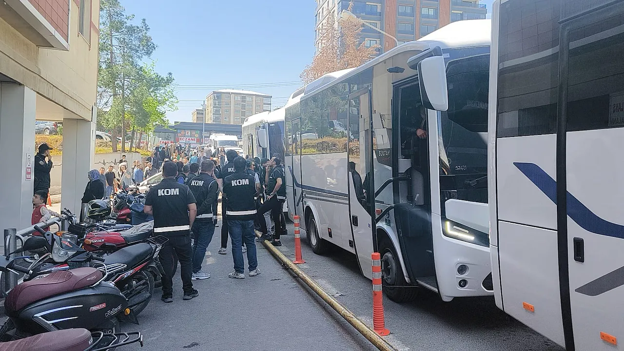 Halfeti'de Şok Gelişme! Eski Belediye Başkanı Şeref Albayrak Adliyeye Sevk Edildi