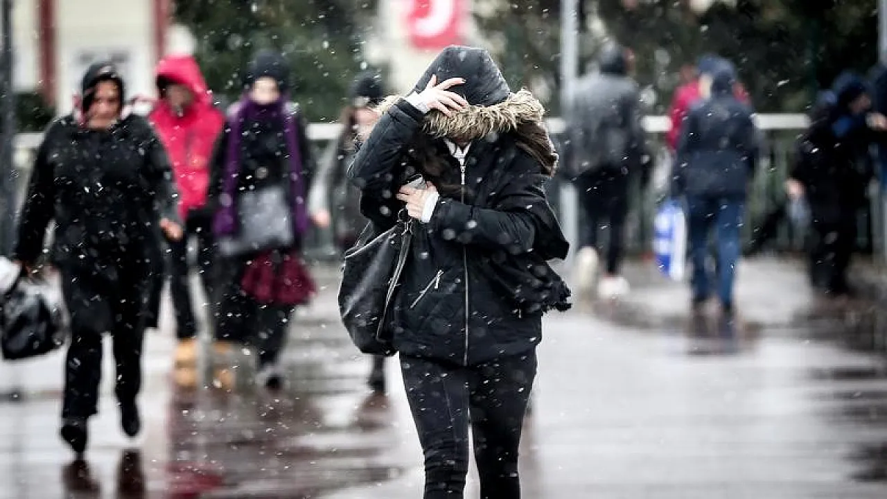 Mayıs Kapıdan Baktıracak! Meteoroloji'den Beklenmedik Kar Yağışı Uyarısı