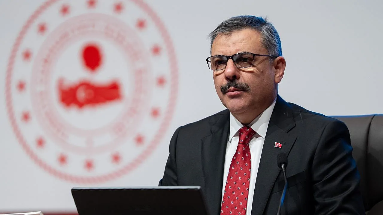Jandarma ve Sahil Güvenlik'te Konferans! Bakan Çiftçi Yeni Neferlerle Buluştu