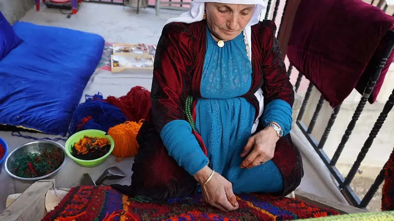 İlmek İlmek Emek, Tanesi 20 Bin TL! Şırnaklı Kadınların El Emeği Göz Kamaştırıyor