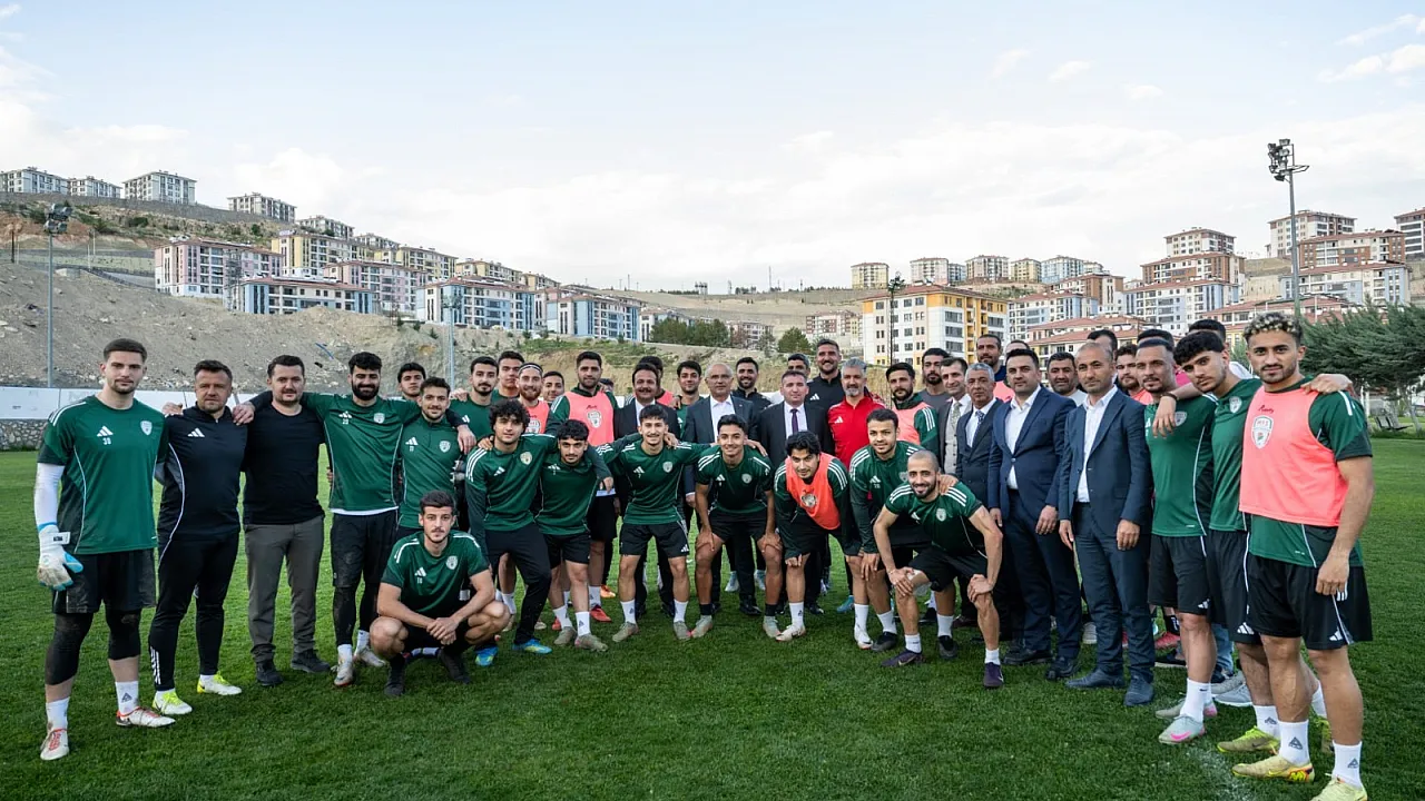 Malatya Kenetlendi! Başkan Sami Er'den Finalist Yeşilyurtspor'a Moral Ziyareti