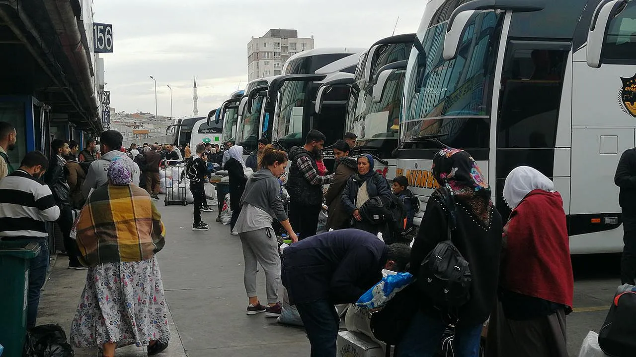 Bayram Yoğunluğu Erken Başladı! Otobüslerde Ek Sefer Biletleri Satışa Çıktı