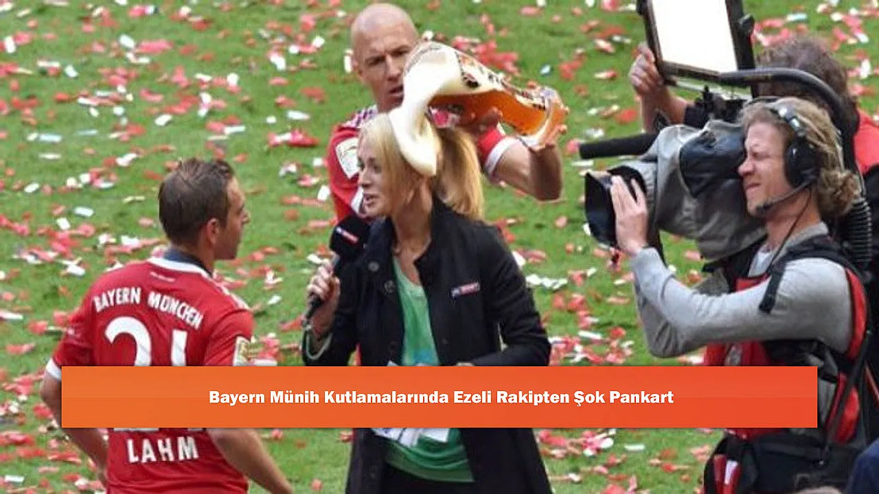 Bayern Münih Kutlamalarında Ezeli Rakipten Şok Pankart