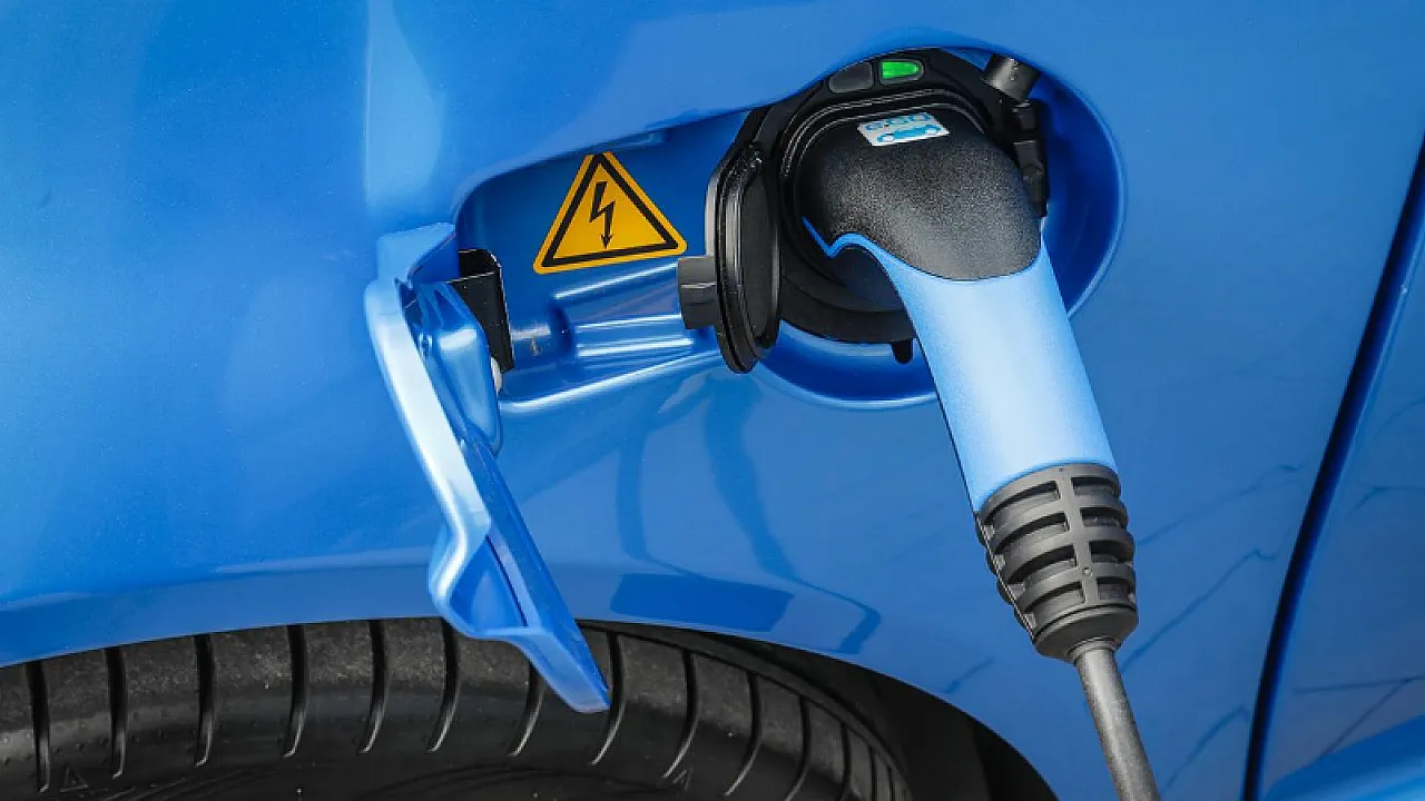Türkiye'de Elektrikli Araç Şarj Ağı Hızla Büyüyor!