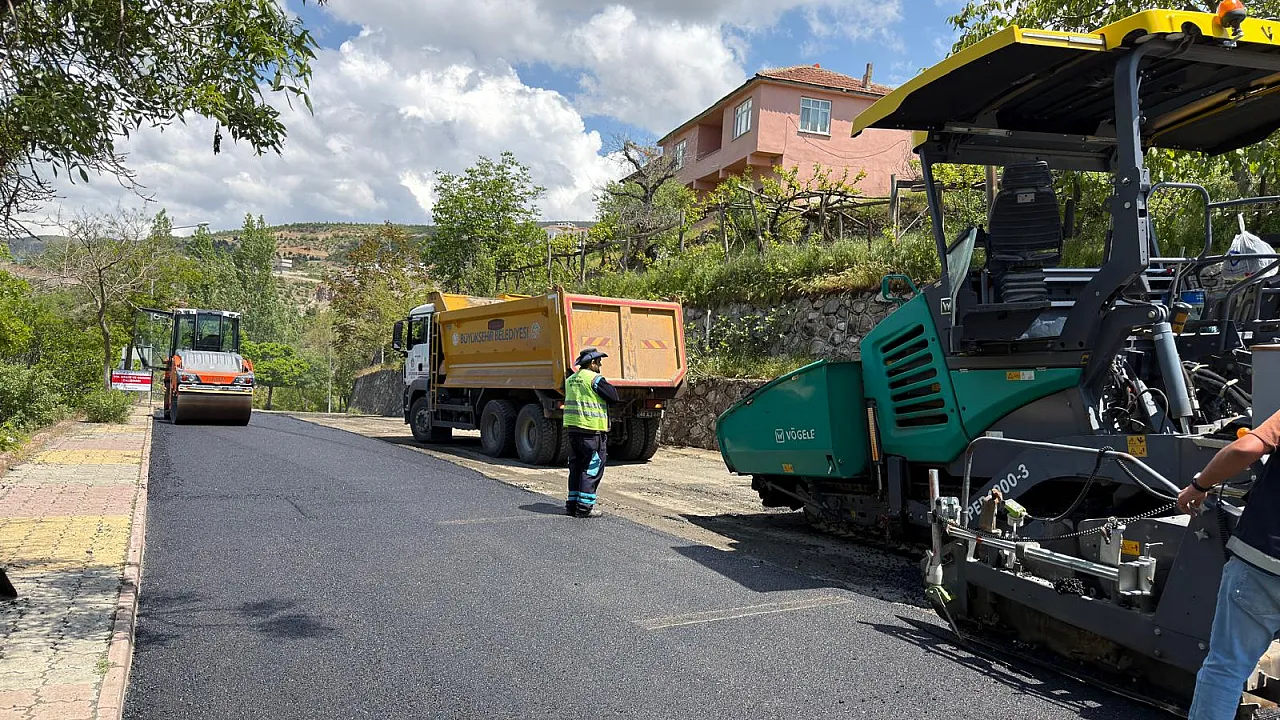 Malatya Pütürge İlçe Merkezinde Yol Yenilendi! Sıcak Asfalt Çalışması Tamamlandı