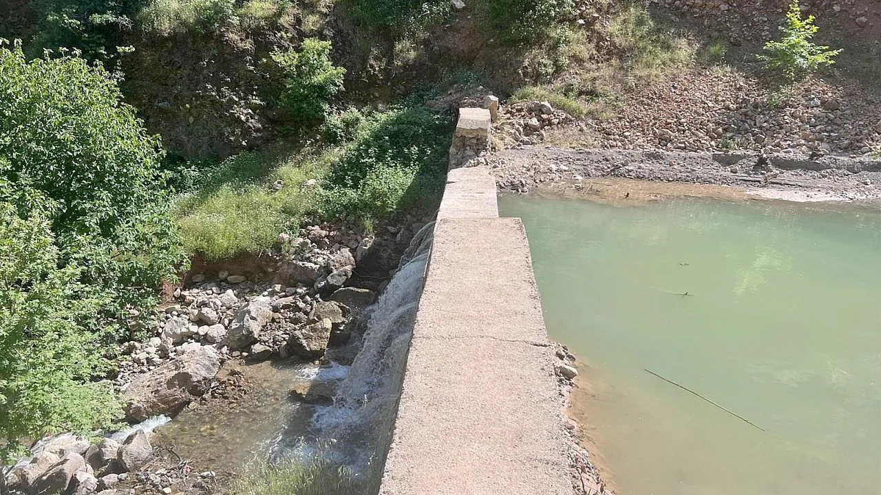 Gaziantep'te Dereye Serinlemek İçin Giren Genç Boğuldu