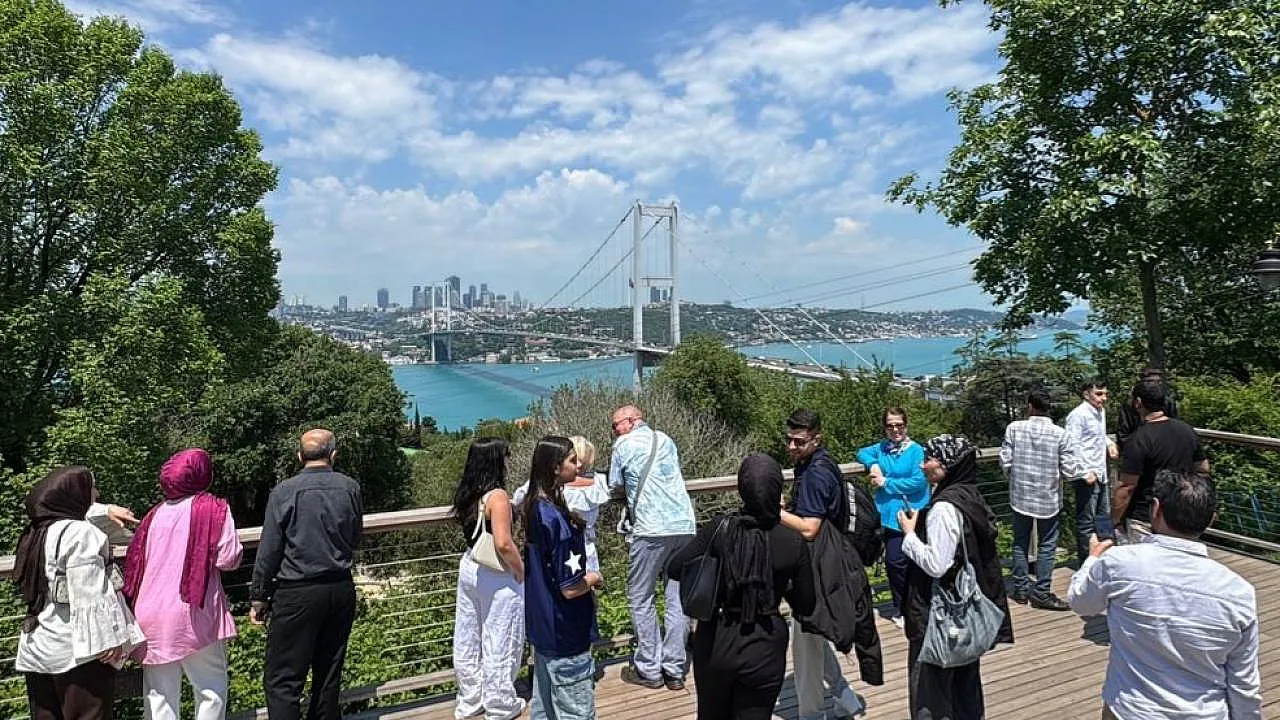 Kurban Bayramı'nda İstanbul Sahilleri ve Millet Bahçeleri Doldu Taştı