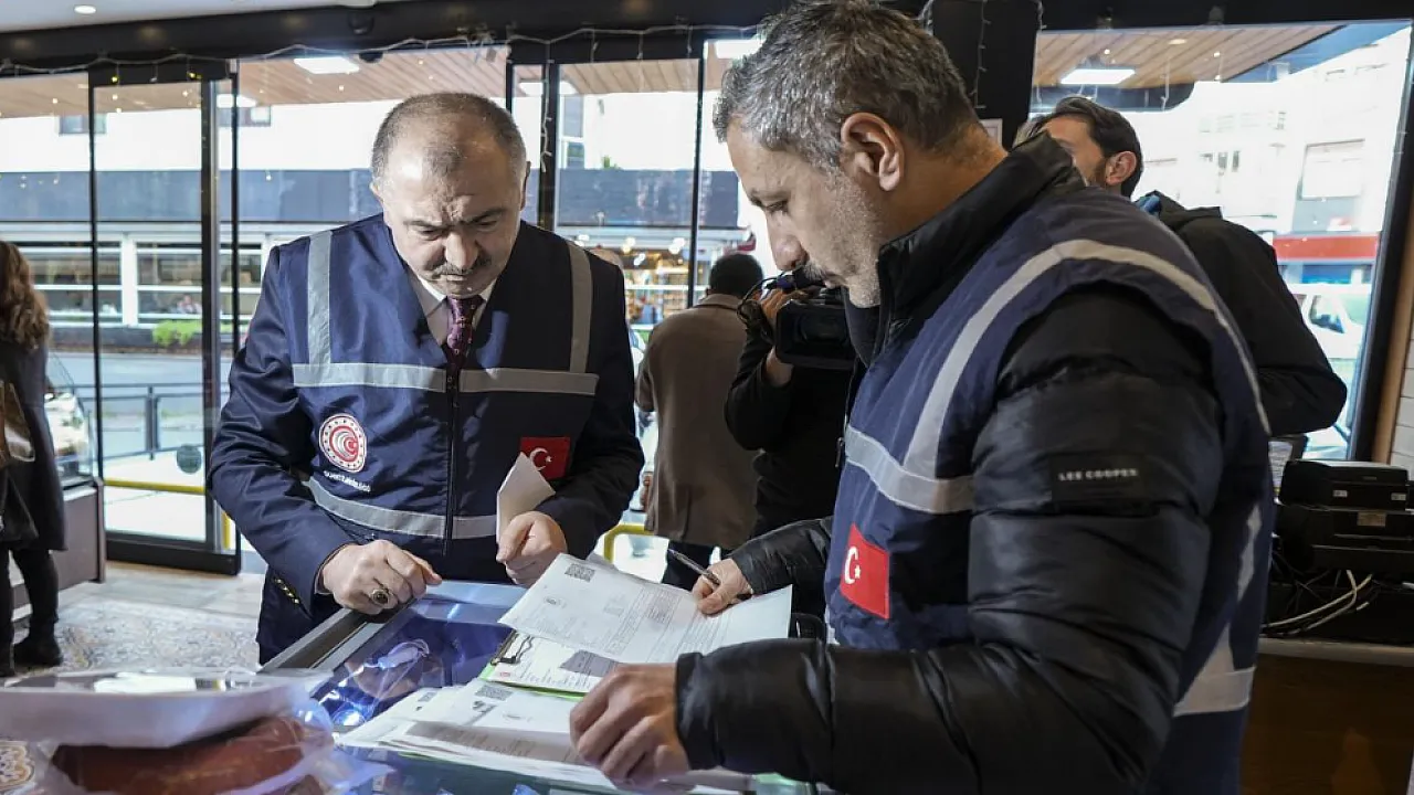 Ticaret Bakanlığı'ndan Denetim! Servis Ücreti Alan İşletmeye Rekor Ceza