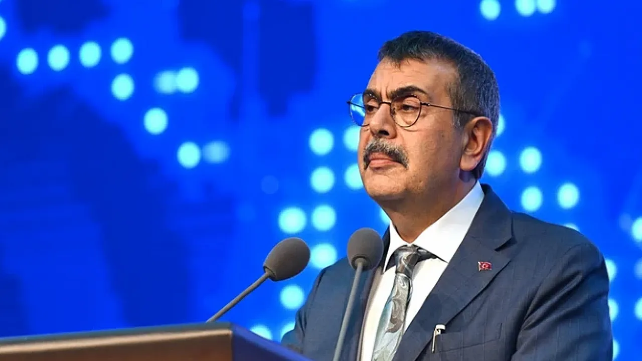 Milyonlarca Öğrenci ve Veli Bekliyordu: Yusuf Tekin Ara Tatil İddialarına Noktayı Koydu!
