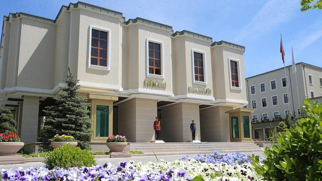İçişleri Bakanlığı Gözaltında Kötü Muamele ve Usulsüz Arama İddialarına Soruşturma Başlattı