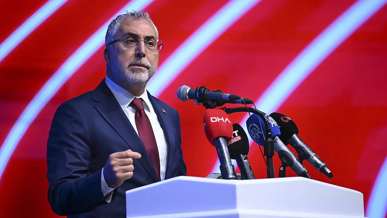 Bakan Işıkhan Dijital Bağımlılığa Karşı Alarm Verdi