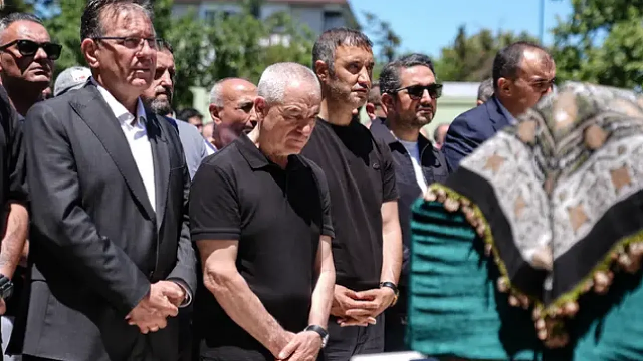 Rıza Çalımbay'ı Yasa Boğan Gün! Annesine Son Veda İstanbul'da
