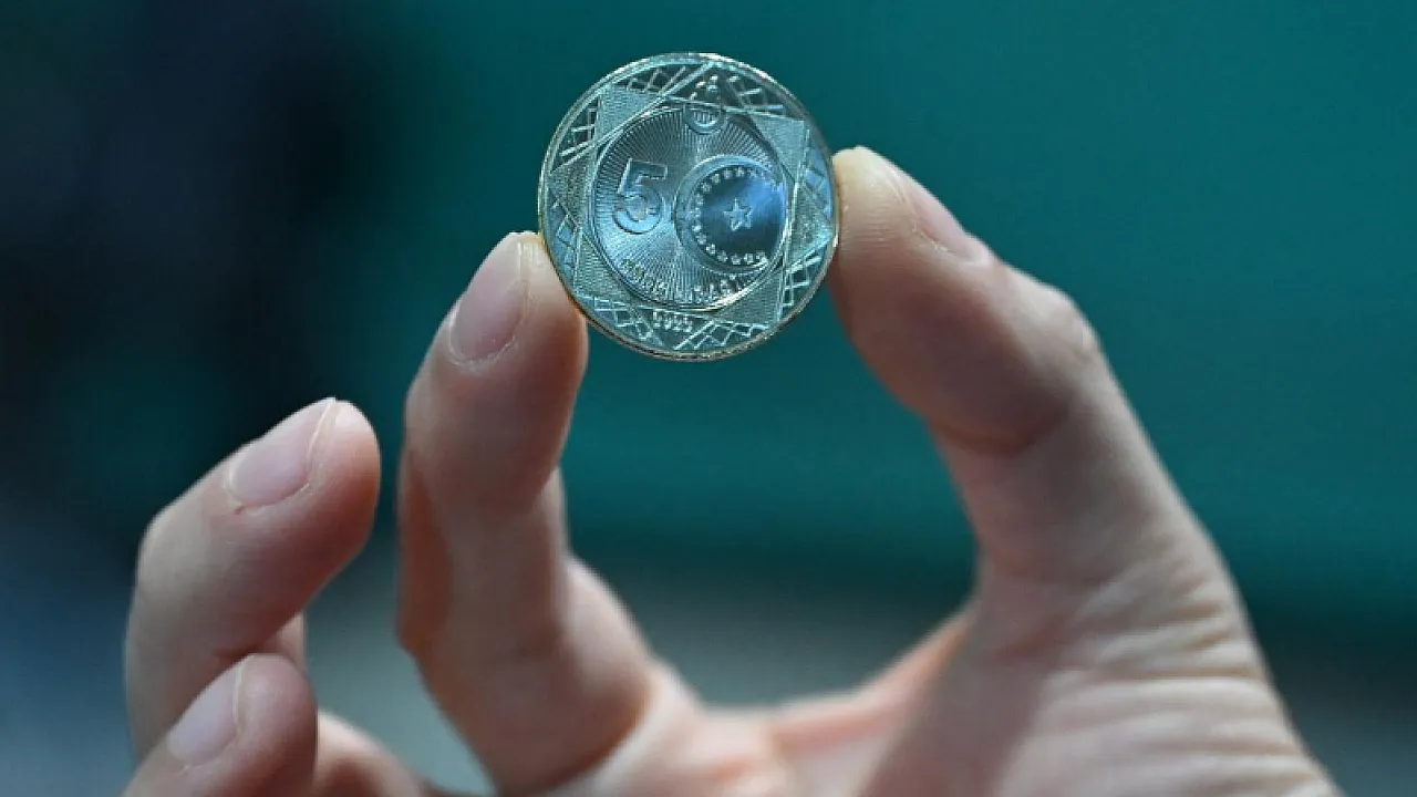 NATO Zirvesi İçin Özel 5 Lira Üretildi!