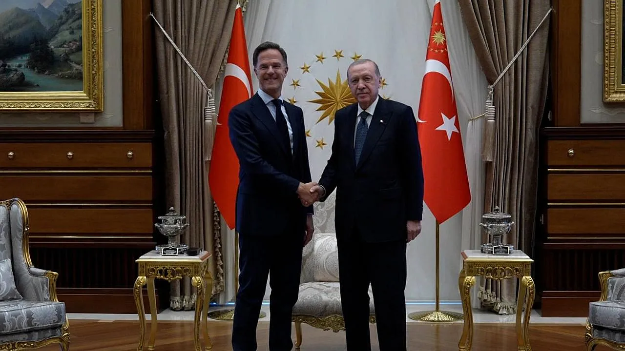 Cumhurbaşkanlığı Külliyesi'nde Hareketli Saatler! Erdoğan ve Mark Rutte Bir Araya Geldi