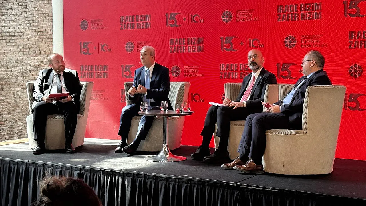 Hollanda'da Çok Konuşulacak 15 Temmuz Paneli