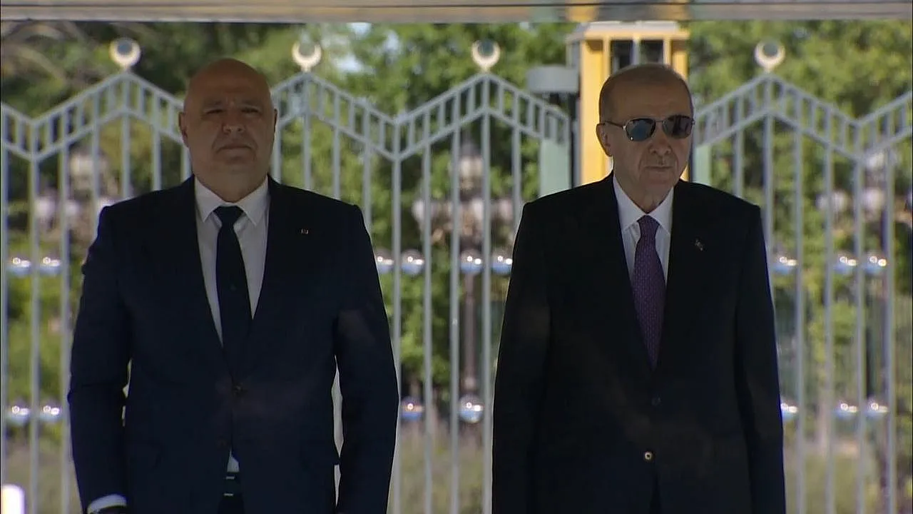 Külliye'de Üst Düzey Diploması Trafiği! Cumhurbaşkanı Erdoğan Konuğunu Törenle Ağırladı