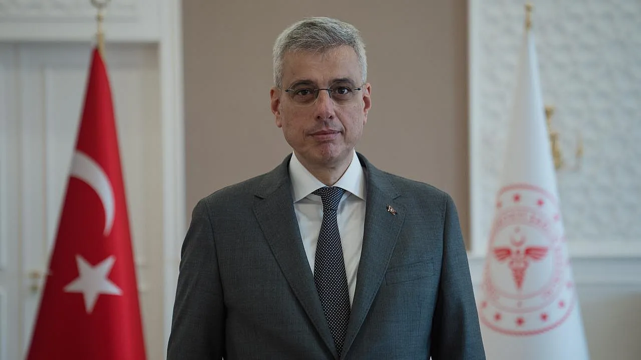 Gökyüzünde Panik Anları! Sağlık Bakanı Memişoğlu Havada Devreye Girdi