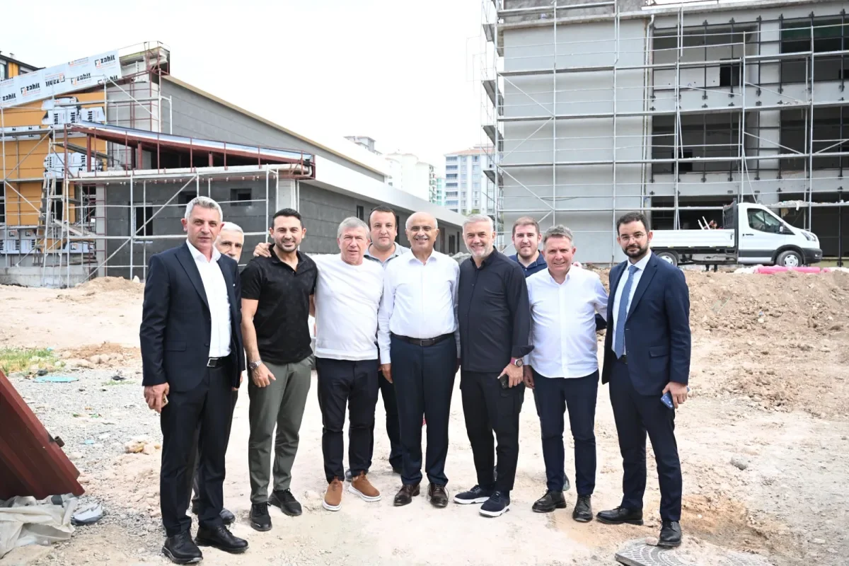 Spor Dünyasının Ünlü İsimleri Malatya’daki Spor Yatırımlarını İnceledi