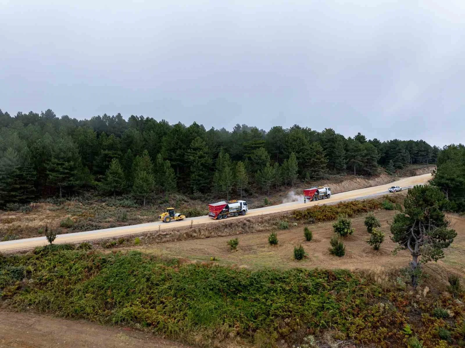 Demirci Söğütçük’te 11 kilometrelik yol için çalışma başladı